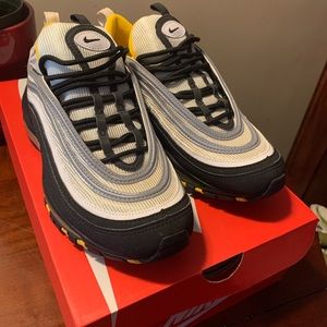 Nike air max’s 97